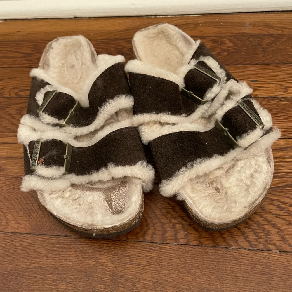 Fuzzy Birkenstocks size 9 some ware